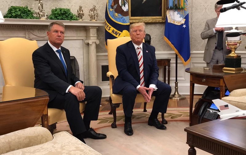 Iohannis, după întâlnirea de la Casa Albă: „Președintele Trump a exprimat o puternică apreciere pentru că România a adoptat pragul de 2% din PIB pentru apărare”