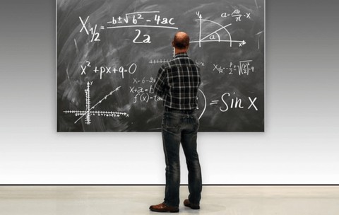 Școlile românești rămân fără profesori la Matematică, Fizică și Chimie. „Urmează un an în care zeci de oameni vor dispărea din sistem”