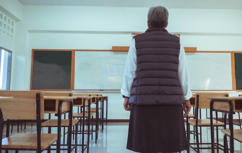O elevă a fost observator la concursurile de directori de școli. „Un profesor a căutat jumătate de oră butonul «send»”