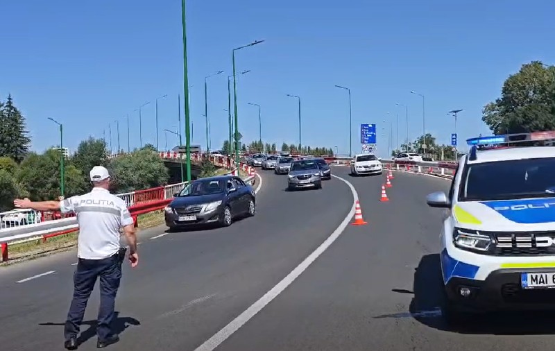 Aglomerație pe DN 1 între Ploiești și Brașov. Rutele alternative pe care șoferii sunt sfătuiți să le folosească