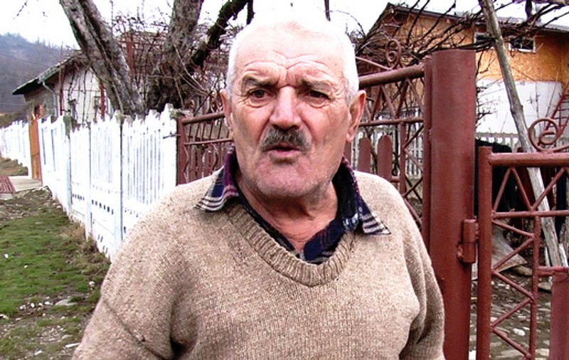 Bunicul tânărului care a incendiat un câine recunoaște ca și el a ucis unul: "I-am dat una în cap şi gata"