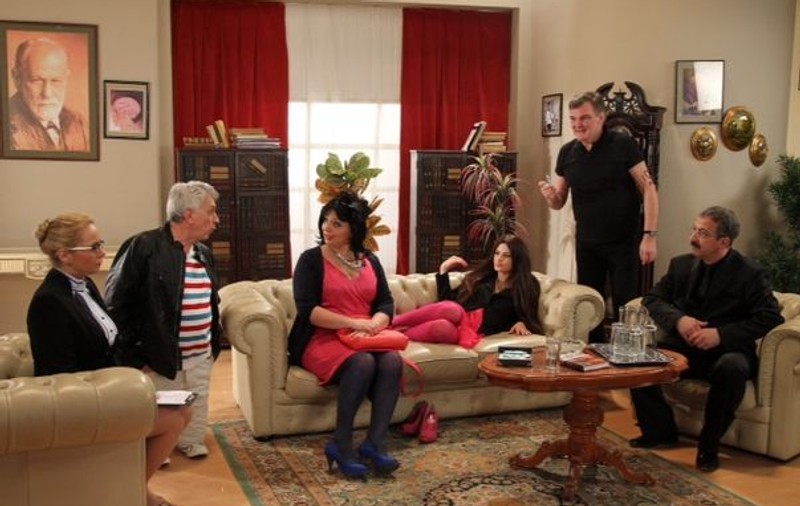 Monica și Irinel Columbeanu merg la psiholog, în “Land of Jokes”