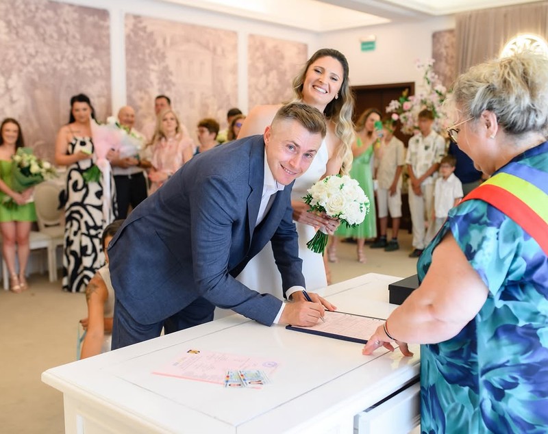 Irina Begu s-a căsătorit civil cu antrenorul ei, Victor Crivoi. Imagini de la cununia civilă