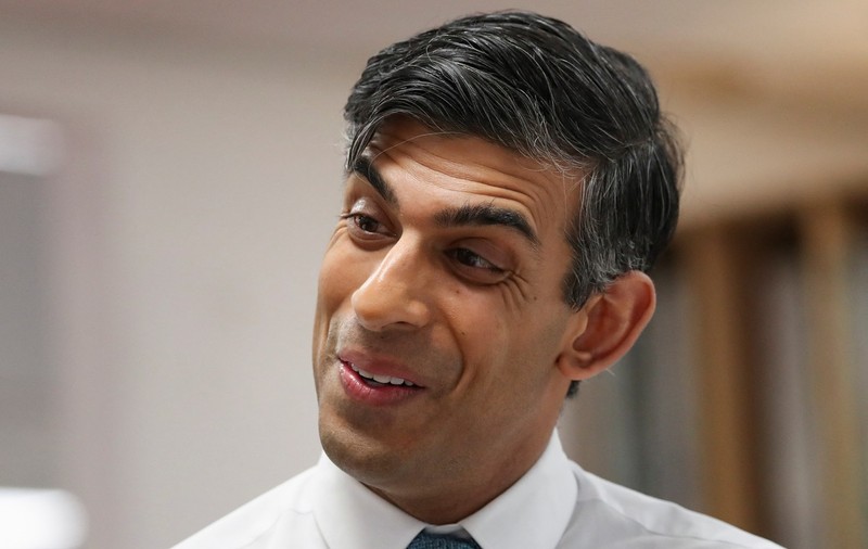 Rishi Sunak, nevoit să ceară scuze pentru că nu a purtat centura de siguranță într-o mașină aflată în mers. „O mică eroare de judecată”