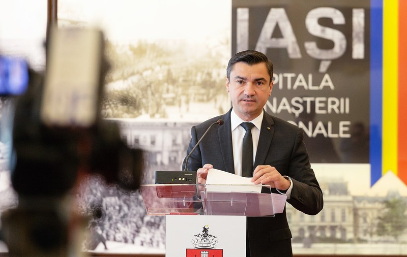 Primarul Iaşului, anunţ despre alegerile prezidenţiale: "Sunt Mihai Chirica şi îl susţin pe Klaus Iohannis!"