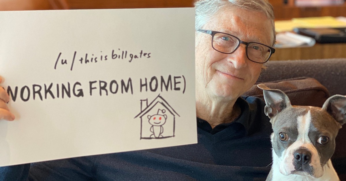 Bill Gates a postat pe Twitter un mesaj în care anunţă că lucrează de acasă