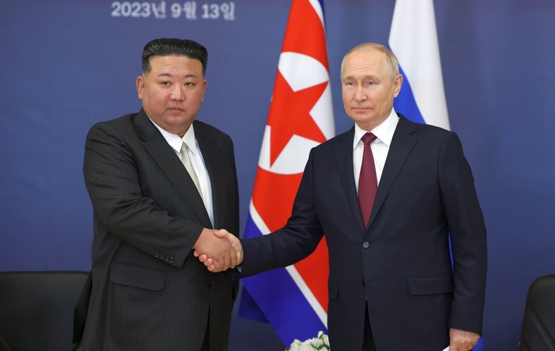 Ce i-a dat Vladimir Putin să mănânce oaspetelui său Kim Jong Un la dineul din Rusia