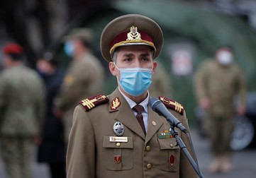 Valeriu Gheorghiță are 38 de ani și este medic la Spitalul Militar Central | Foto: EPA