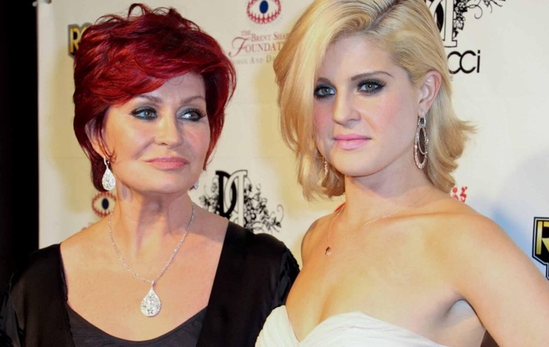 Kelly Osbourne i-a dăruit mamei sale un inel cu diamant 