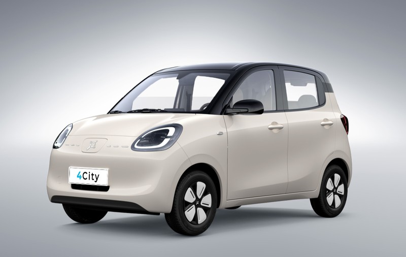 Allview 4City, prima mașină electrică urbană care poate fi condusă de la 16 ani: are 5 uși și promite o autonomie de până la 300 de kilometri
