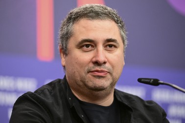 BERLIN, GERMANY - FEBRUARY 16: Jury member Radu Jude speaks during the International Jury photocall of the 73rd Berlinale International Film Festival Berlin at Grand Hyatt Hotel on February 16, 2023 in Berlin, Germany. Abdulhamid Hosbas / Anadolu Agency/ABACAPRESS.COM