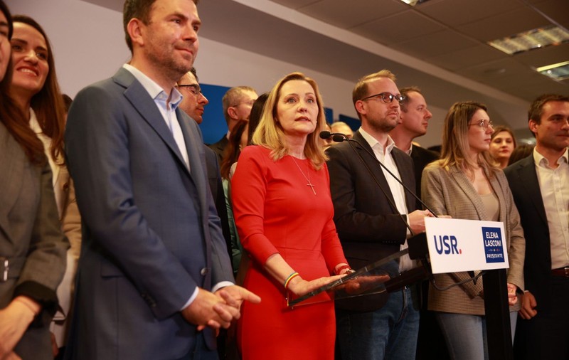 Elena Lasconi: „Haideţi să ne bucurăm mâine! Dar mare atenţie în toate secţiile de votare”