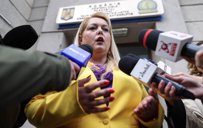 Directoarea ASSMB, care l-a denunțat pe adjunctul instituției acum un an, acuzată că a luat mită de la managerul de la Colțea