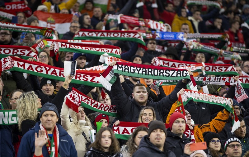 Răspuns UEFA pentru Libertatea, în cazul scandalului cu bannerele cu steagul Ungariei Mari. Avertisment pentru Budapesta