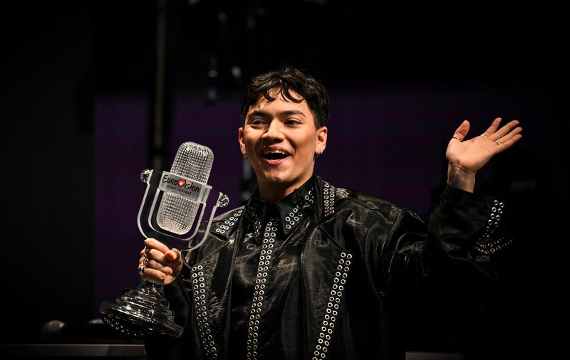 Cine este Johannes Pietsch, artistul care a câștigat Eurovision 2025. A copilărit în Dubai, iar mama lui a fost bucătăreasă