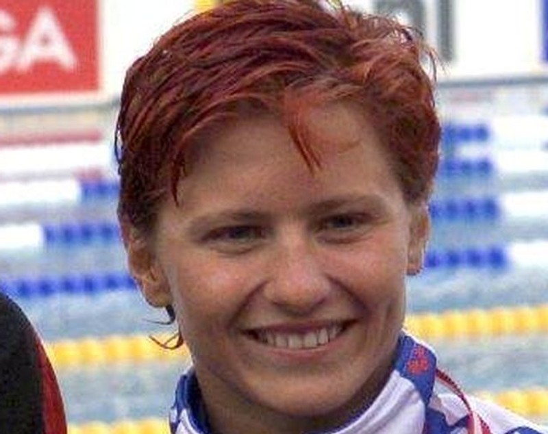 (FOTO) O româncă numită ministrul Sportului în Franța. Fosta înotătoare Roxana Mărăcineanu a fost numită de Macron în guvernul francez