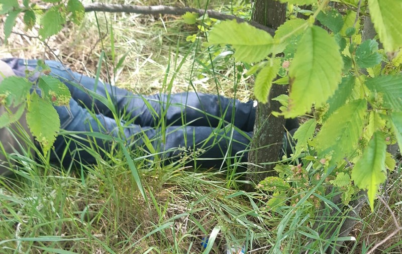 Descoperire macabră în Botoșani. Un bărbat a fost găsit mort într-un șanț