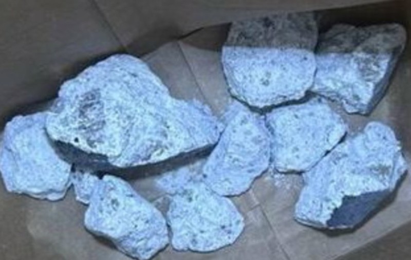 Resturi dintr-un meteorit s-au prăbușit peste case, în Germania: „Gaura e cât o minge de fotbal”