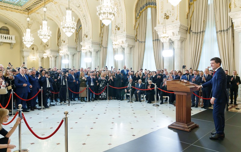 Victor Rebengiuc și Mariana Mihuț, invitați de onoare la ceremonia de învestire a președintelui Nicușor Dan