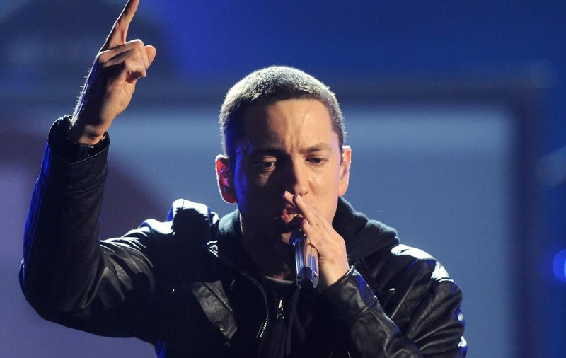 Eminem a primit 1 milion $ pentru o reclamă
