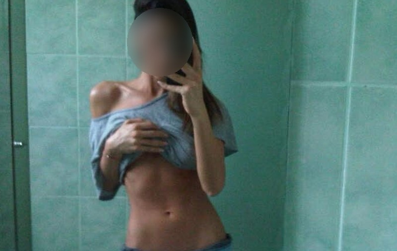 O asistentă TV, POZE DEOCHEATE ÎN BAIE! Uite ce fotografii a publicat  | FOTO ÎN ARTICOL