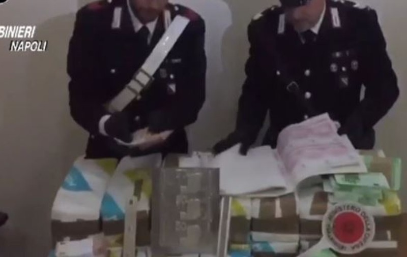 Captură uriașă de bani falși în Italia