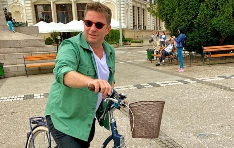 Totul despre Pavel Bartoș de la „Românii au talent”, sezonul 11. Detalii mai puțin știute despre charismaticul prezentator