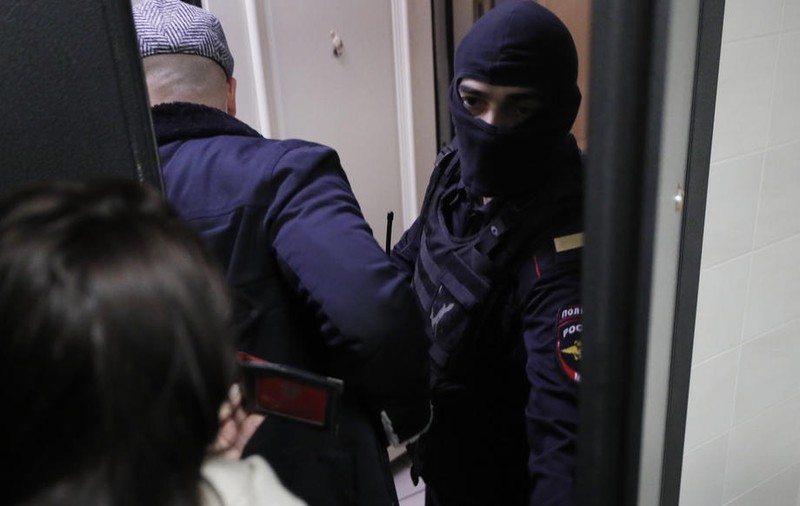 Fratele lui Aleksei Navalnîi a fost reținut de poliția rusă, într-o anchetă privind nerespectarea „normelor sanitare”