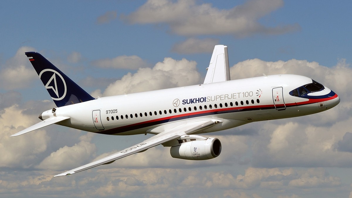 Avion Suhoi Superjet 100