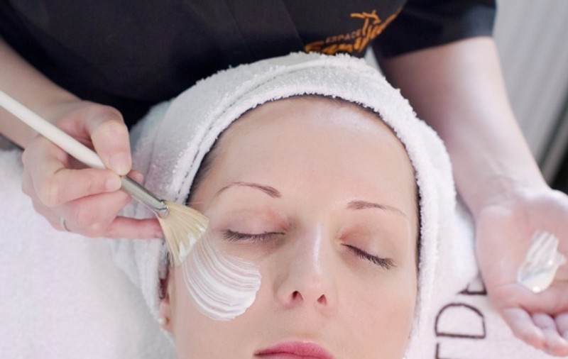 Tratamente cosmetice dezgustătoare! Le-ai încerca?