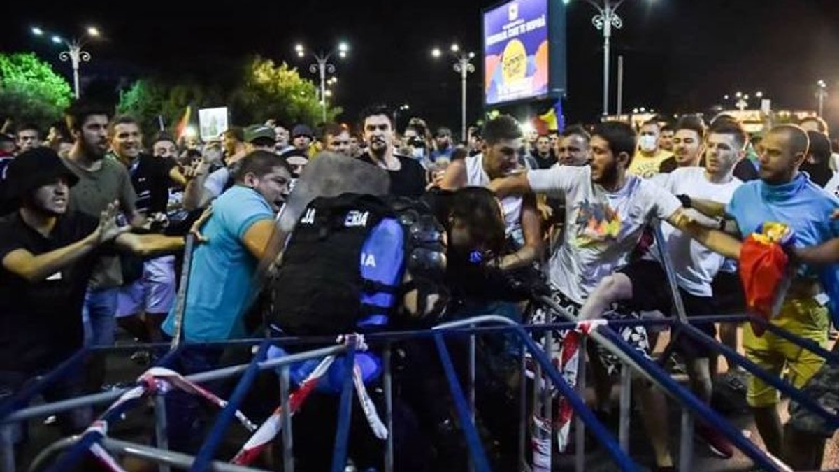 763 de plângeri penale, după violențele de la protestul din 10 august. Violențele din Piața Victoriei, de pe 10 august