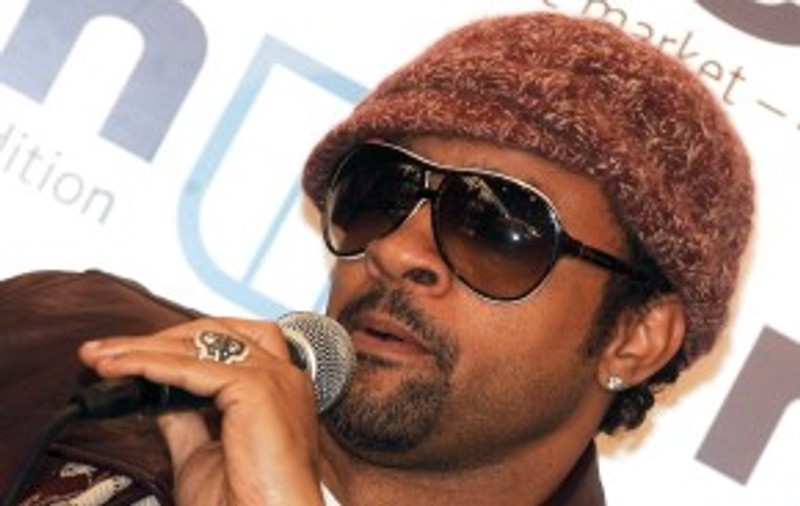 Uite cu ce limuzină vrea Shaggy să se plimbe la Bucureşti