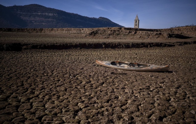 Pagubele economice provocate de schimbările climatice, de șase ori mai grave decât se credea: „Până la sfârșitul secolului, oamenii ar putea fi cu 50% mai săraci”
