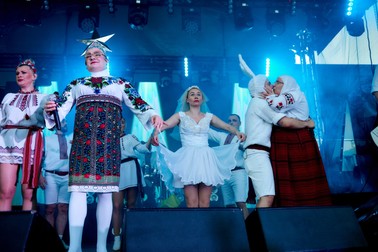 Verka Serdiuchika și spectacolul total de pe scenă