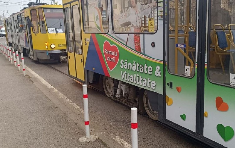 Primarul Ploieștiului a retras proiectul achiziției de 20 de tramvaie noi. Garniturile care circulă în oraș sunt vechi de jumătate de secol