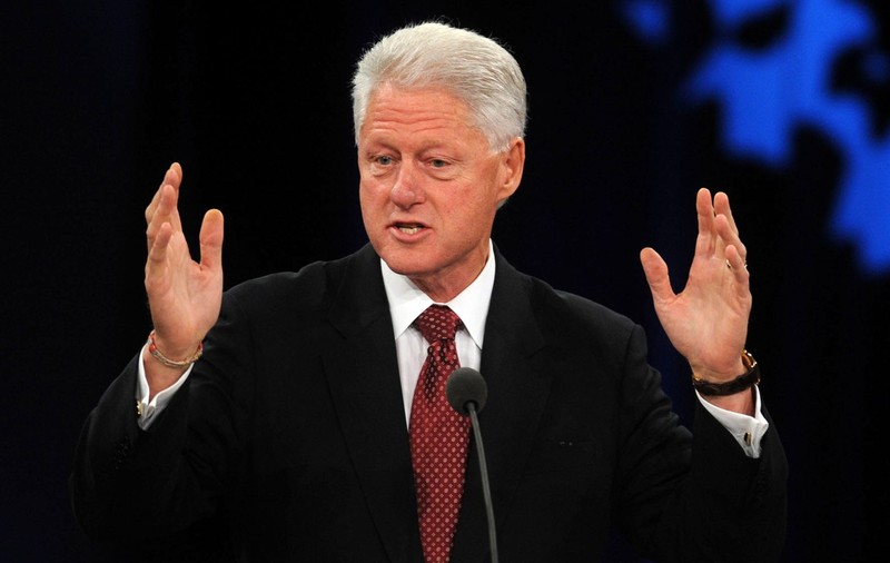 Bill Clinton a fost internat în spital. Fostul preşedinte american, sub observație, după ce a făcut febră