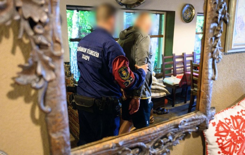 Directorul centrului de corecție din Budapesta și soția lui, acuzați de proxenetism cu fetele din penitenciar. Scandalul care a indignat Ungaria