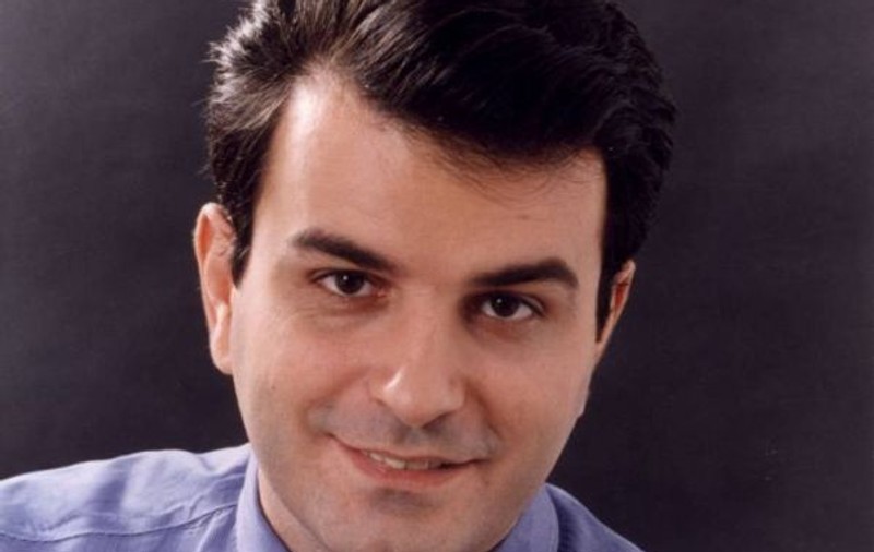Lucian Mîndruţă: "Ministerul Educaţiei oferă acum tabere de vară cu masa şi interogatoriile din partea casei. Focul de tabără, în curte la Jilava!"