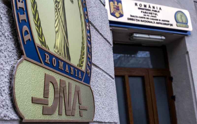 Şefa unui centru DGASPC Neamț, trimisă în judecată de DNA. Câți bani cerea pentru un post de psiholog sau pedagog social