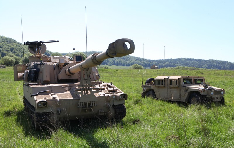 MILITARII NOŞTRI, EXERCIŢII cu BLINDATE ÎN GERMANIA