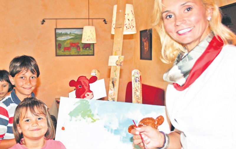Ruxandra şi-a dus copiii la cursuri de pictură