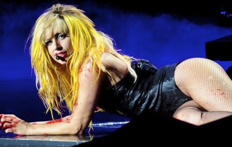 Lady Gaga a ajuns la spital de şase ori anul trecut, din cauza dietelor drastice