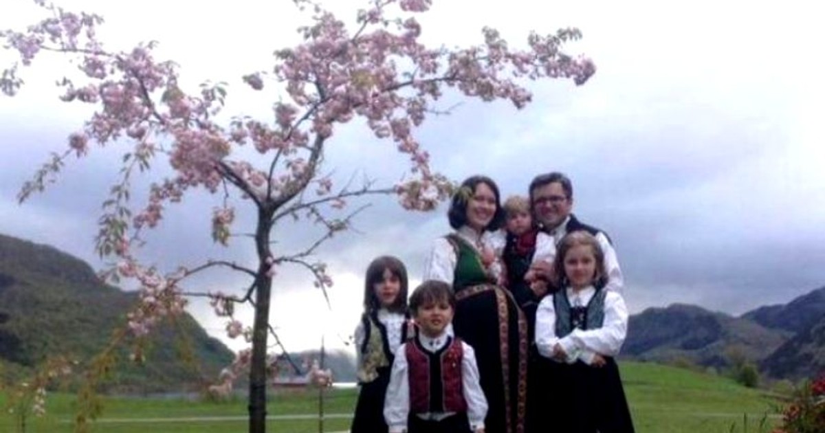 ”Nu ne întorcem în Norvegia de teamă că ne vor lua iar copiii!” De un an și jumătate, Marius Bodnariu trăiește cu familia sa în România, discret, într-un oraș transilvan