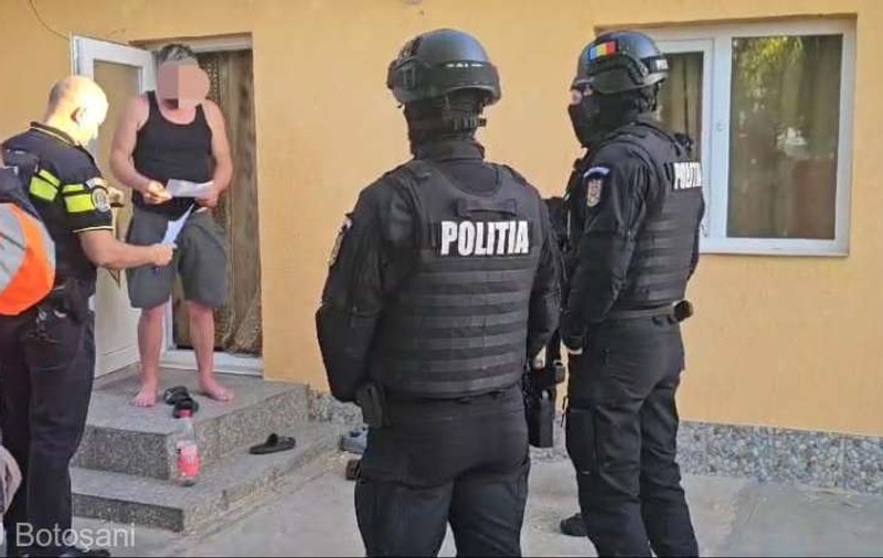 Zeci de percheziții în Botoșani la persoane și firme suspectate de braconaj piscicol
