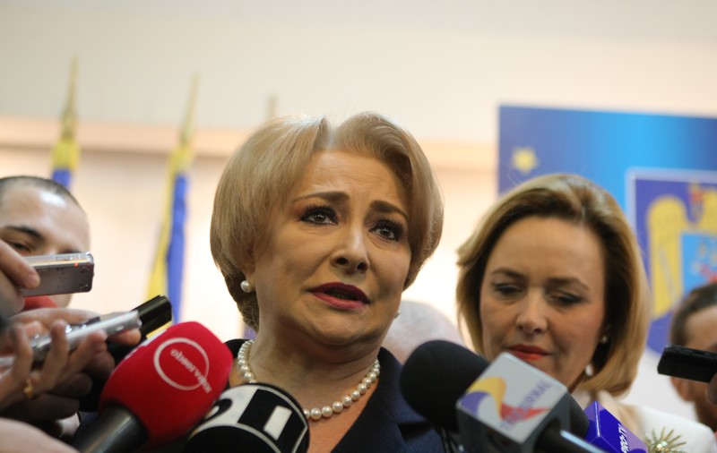 Politicienii de la guvernare, despre prima zi de școală. Aceștia laudă sistemul de învățământ, performanțele și investițiile