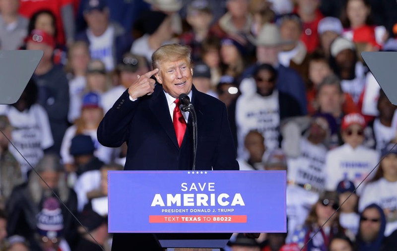 Donald Trump ar fi aruncat documente în WC-ul de la Casa Albă. Fostul președinte e anchetat pentru sustragere de acte
