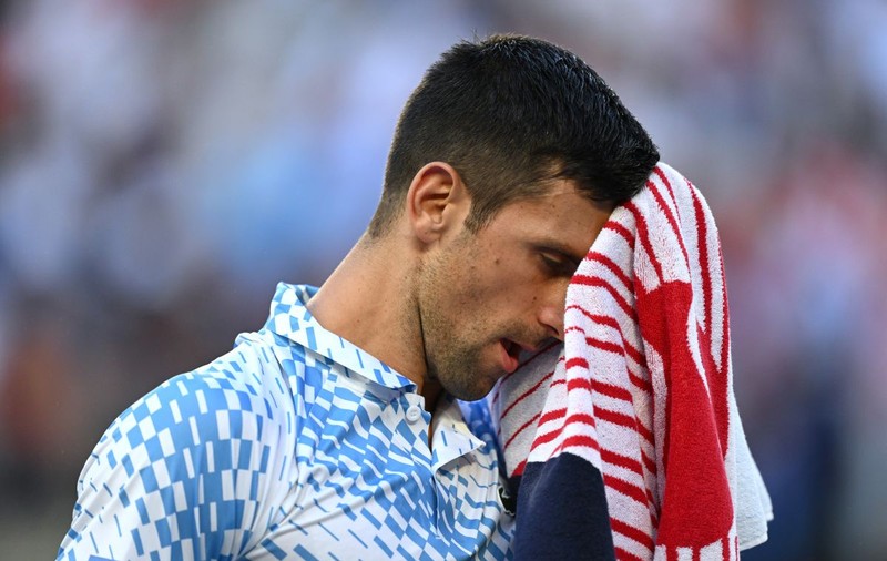 Decizia luată de tatăl lui Djokovic după ce a fost fotografiat alături de susținători ai lui Putin. „Să nu existe nicio perturbare pentru fiul meu”