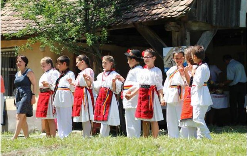 "Ţara Ovăzului" din Transilvania se pregăteşte pentru turişti! Uite ce frumuseţi pot vizita