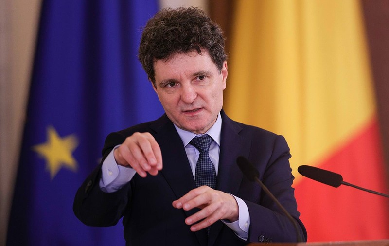 Explicația lui Nicușor Dan pentru imaginile în care apare alături de șeful SPP, Lucian Pahonțu, la o terasă din Bruxelles