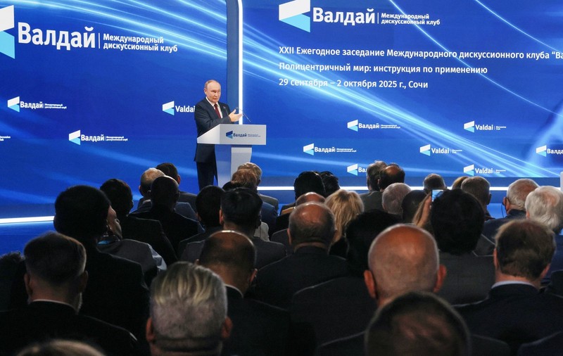 Vladimir Putin este deranjat de reînarmarea Europei și amenință: „Contramăsurile nu vor întârzia”. Răspuns pentru Donald Trump, care i-a spus că armata rusă este „un tigru de hârtie”